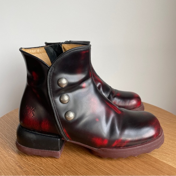 Fluevog Unity Penney ankle boot with buttons - Burgundy Rub Off size 5.5 - Picture 3 of 11
